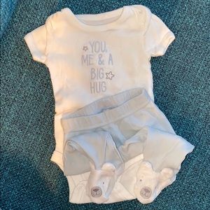 Onesie and pants for newborn